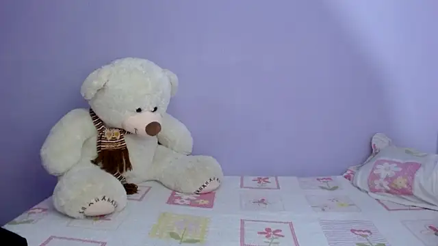 zara cute online show from 11/17/25, 12:22