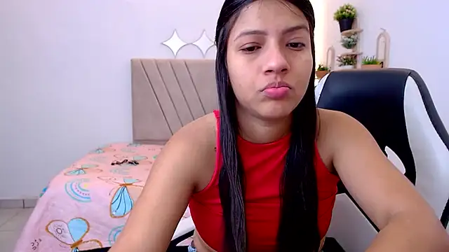 Snapshot of zara_cute chatting on 06/15/26, 12:18 zara cute online show from 06/15/26, 12:18