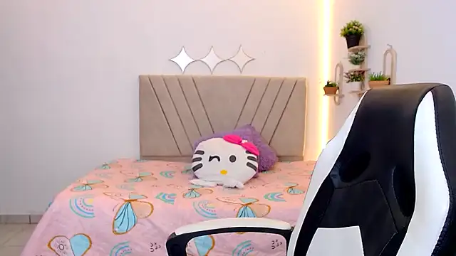 Snapshot of zara_cute chatting on 06/16/26, 12:08 zara cute online show from 06/16/26, 12:08