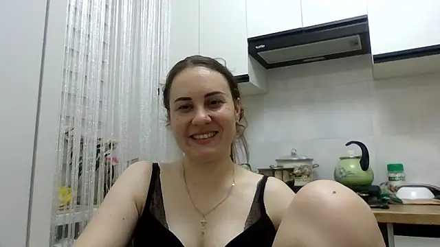 Snapshot of MeadowEyes chatting on 06/12/26, 09:25 MeadowEyes online show from 06/12/26, 09:25