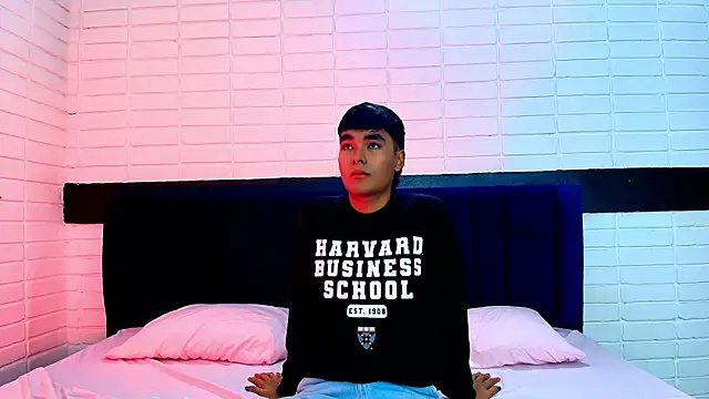 AngelduzZzt online show from 10/16/25, 12:28