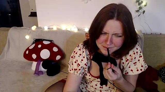 Lilith  moon online show from 10/23/25, 07:23