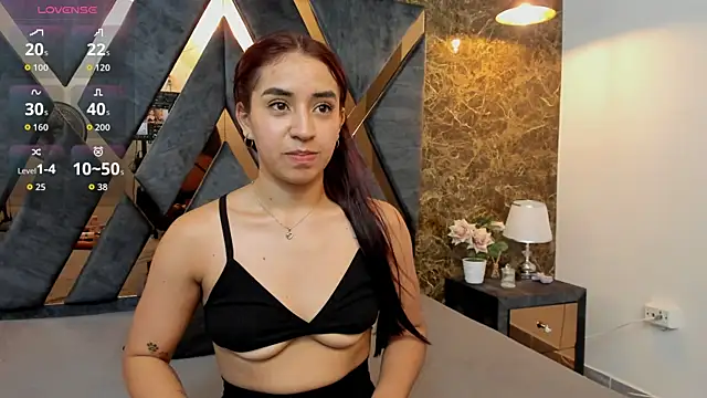 Vittoria Conti  online show from 04/08/26, 05:24