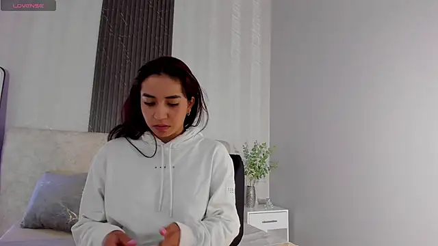 Snapshot of Vittoria_Conti_ chatting on 06/18/26, 05:39 Vittoria Conti online show from 06/18/26, 05:39