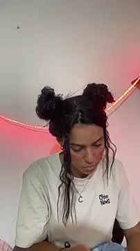 Snapshot of thepicis chatting on 11/08/25, 11:36 thepicis online show from 11/08/25, 11:36