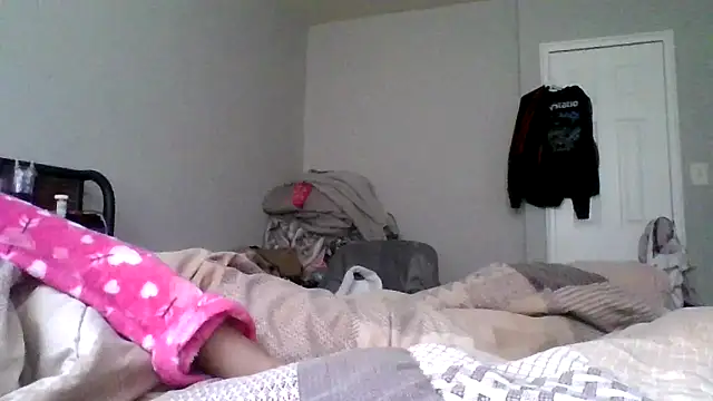 Snapshot of dezzidavill chatting on 03/31/26, 11:43 dezzidavill online show from 03/31/26, 11:43