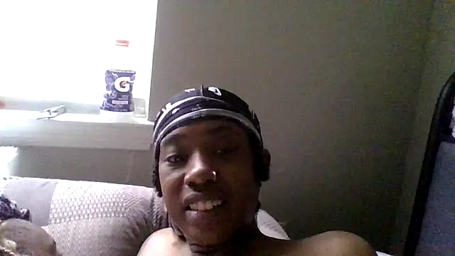 Snapshot of dezzidavill chatting on 04/26/26, 02:59 dezzidavill online show from 04/26/26, 02:59