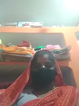 nainshilodhi28 online show from 10/21/25, 07:53