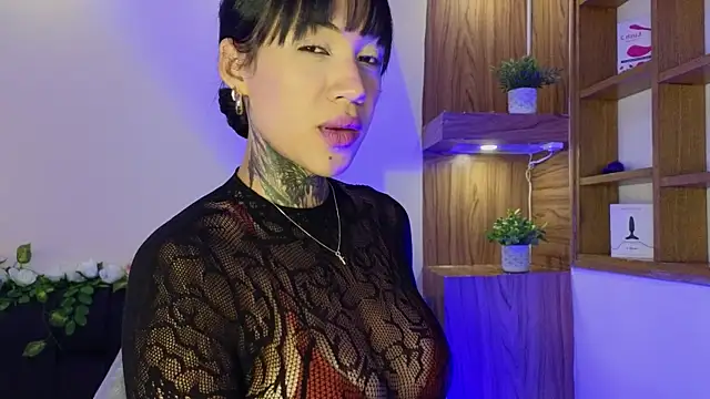 Mary rabbit online show from 10/18/25, 01:01