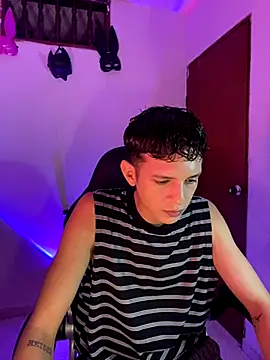 tylernova online show from 10/30/25, 03:41