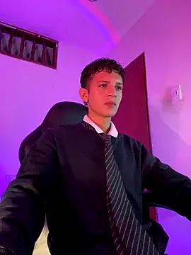 tylernova online show from 11/06/25, 04:02