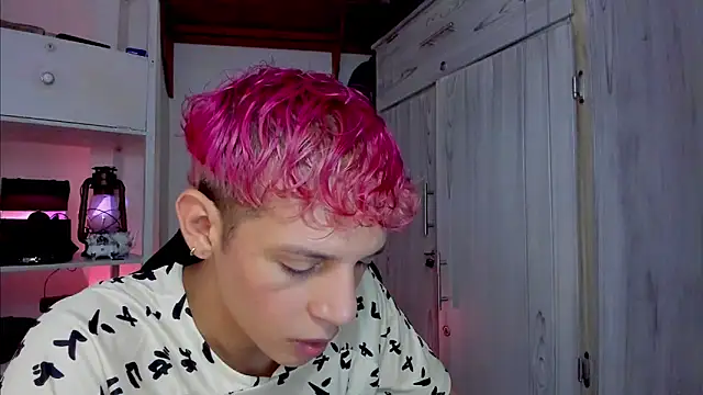 tylernova online show from 11/23/25, 03:39