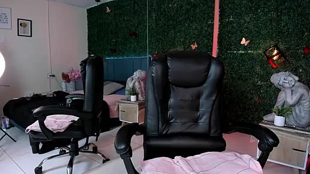 Kiaraa88 online show from 06/20/26, 08:11