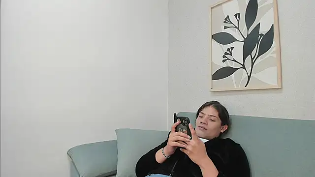 Snapshot of KassMonroe chatting on 06/19/26, 08:01 KassMonroe online show from 06/19/26, 08:01