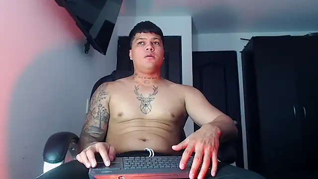 Boyhot 00 online show from 10/13/25, 07:25