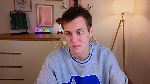 hun1er steele online show from 10/17/25, 02:19