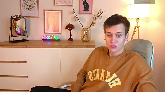 hun1er steele online show from 10/18/25, 02:29