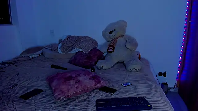 Snapshot of majo_gallego chatting on 03/25/26, 12:27 majo gallego online show from 03/25/26, 12:27