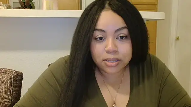 Snapshot of KalaniRose chatting on 10/22/25, 01:39 KalaniRose online show from 10/22/25, 01:39