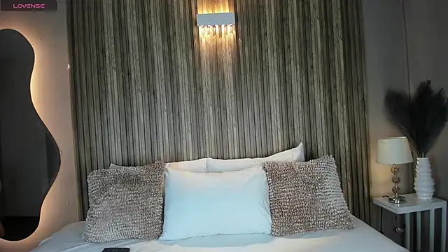 VanneCamiel online show from 11/06/25, 11:33