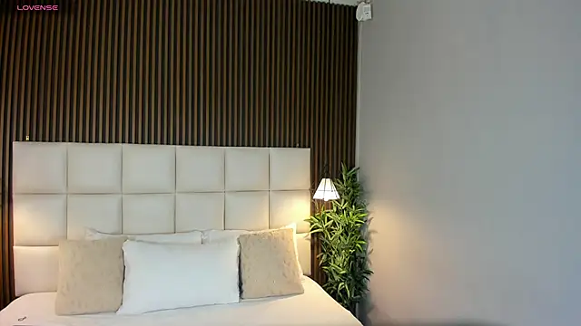 VanneCamiel online show from 12/02/25, 11:37