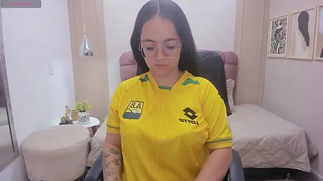 Snapshot of Sasha_Grace chatting on 03/18/26, 07:39 Sasha Grace online show from 03/18/26, 07:39