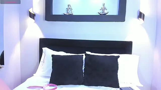 Megara20 online show from 10/31/25, 10:55