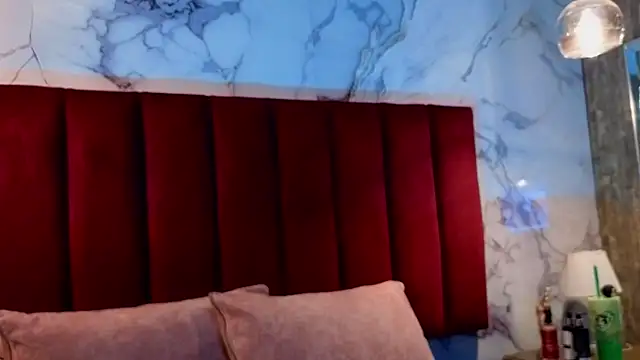 Snapshot of CHIARAJJONES chatting on 04/09/26, 12:32 CHIARAJJONES online show from 04/09/26, 12:32