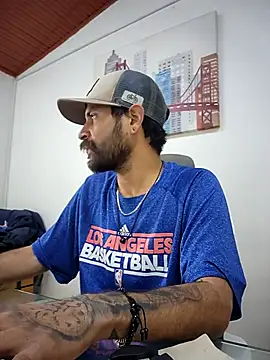 Snapshot of Nateskp_1 chatting on 10/09/25, 02:37 Nateskp 1 online show from 10/09/25, 02:37