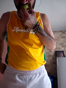 Snapshot of Nateskp_1 chatting on 10/22/25, 03:56 Nateskp 1 online show from 10/22/25, 03:56