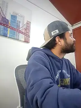 Snapshot of Nateskp_1 chatting on 10/23/25, 01:54 Nateskp 1 online show from 10/23/25, 01:54