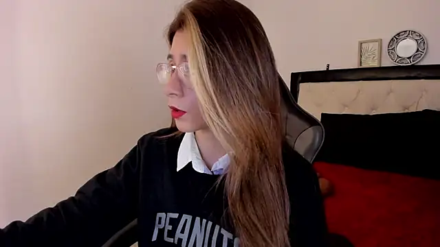 Sara Roades online show from 11/27/25, 08:55