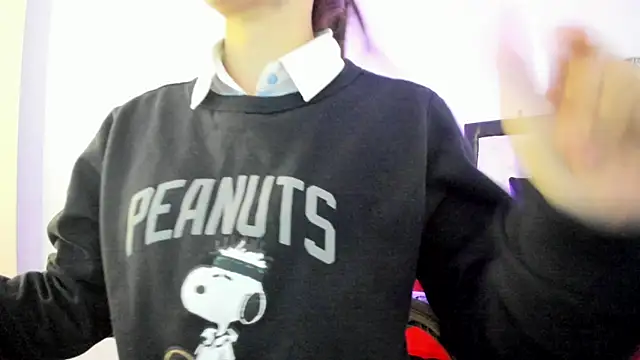 Sara Roades online show from 11/28/25, 08:00