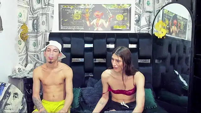 Snapshot of Pride_couple chatting on 11/16/25, 11:21 Pride couple online show from 11/16/25, 11:21