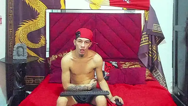 Snapshot of Pride_couple chatting on 01/07/26, 11:29 Pride couple online show from 01/07/26, 11:29