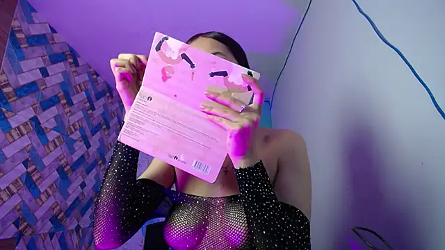 Snapshot of celeste_solis chatting on 11/06/25, 08:43 celeste solis online show from 11/06/25, 08:43