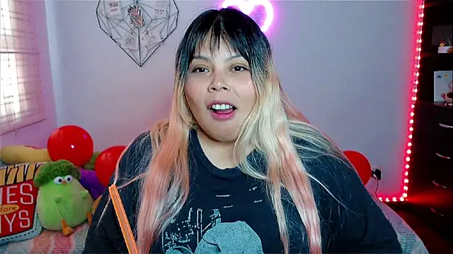 EllieMoonX online show from 02/14/26, 10:06