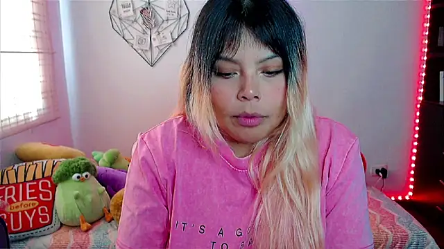 EllieMoonX online show from 02/17/26, 08:15