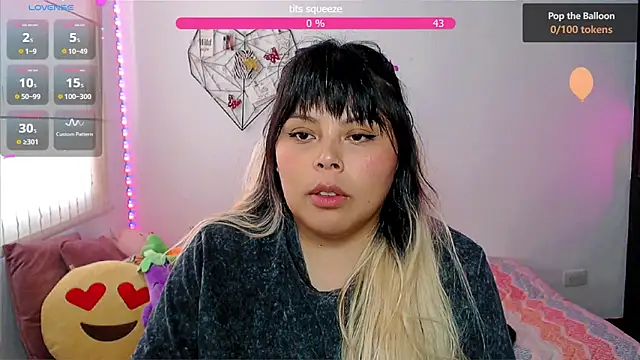 EllieMoonX online show from 05/06/26, 10:04
