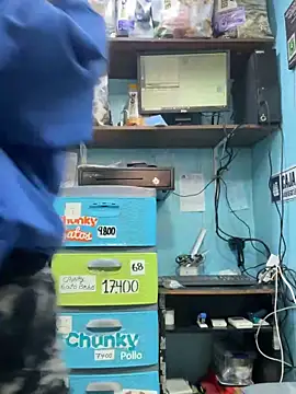 Snapshot of Lucy_699 chatting on 11/23/25, 07:02 Lucy 699 online show from 11/23/25, 07:02