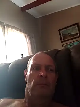 Snapshot of LyrateMarathon chatting on 10/18/25, 11:11 LyrateMarathon online show from 10/18/25, 11:11