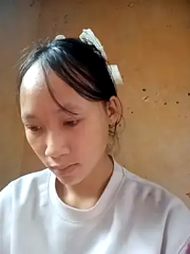 minachao- online show from 11/22/25, 03:05