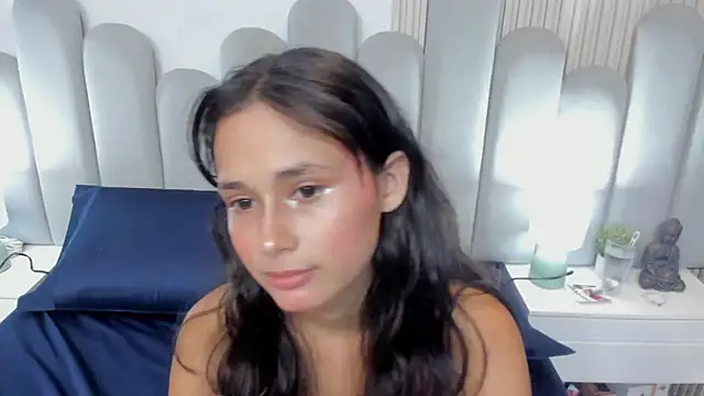 Snapshot of luly_dreams chatting on 06/16/26, 12:08 luly dreams online show from 06/16/26, 12:08