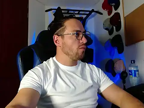 kurt xx online show from 11/12/25, 12:38