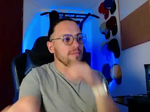 kurt xx online show from 11/18/25, 01:33