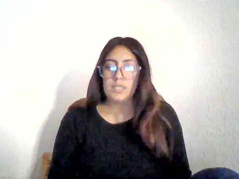 Snapshot of Mar_00c chatting on 11/05/25, 05:18 Mar 00c online show from 11/05/25, 05:18