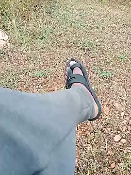 Snapshot of Hot_hasji38 chatting on 10/28/25, 06:06 Hot hasji38 online show from 10/28/25, 06:06