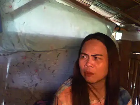 Snapshot of erma_joy chatting on 10/16/25, 04:57 erma joy online show from 10/16/25, 04:57