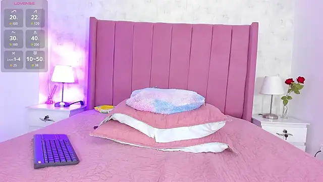 alexandralopez- online show from 07/11/26, 04:26