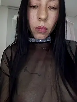 Snapshot of you_yuyuu chatting on 11/27/25, 08:44 you yuyuu online show from 11/27/25, 08:44